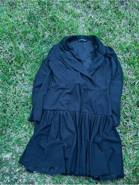 Black Women's Long Sleeve Pleated Dress